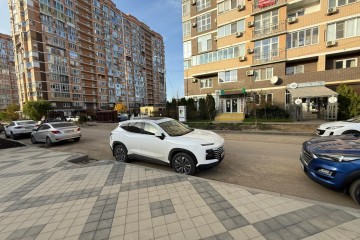 Фото №4: Торговое помещение 50 м² - Краснодар, мкр. Солнечный, ул. Архитектора Петина, 16