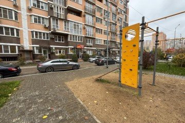 Фото №4: Торговое помещение 85 м² - Краснодар, мкр. Солнечный, ул. Архитектора Петина, 16