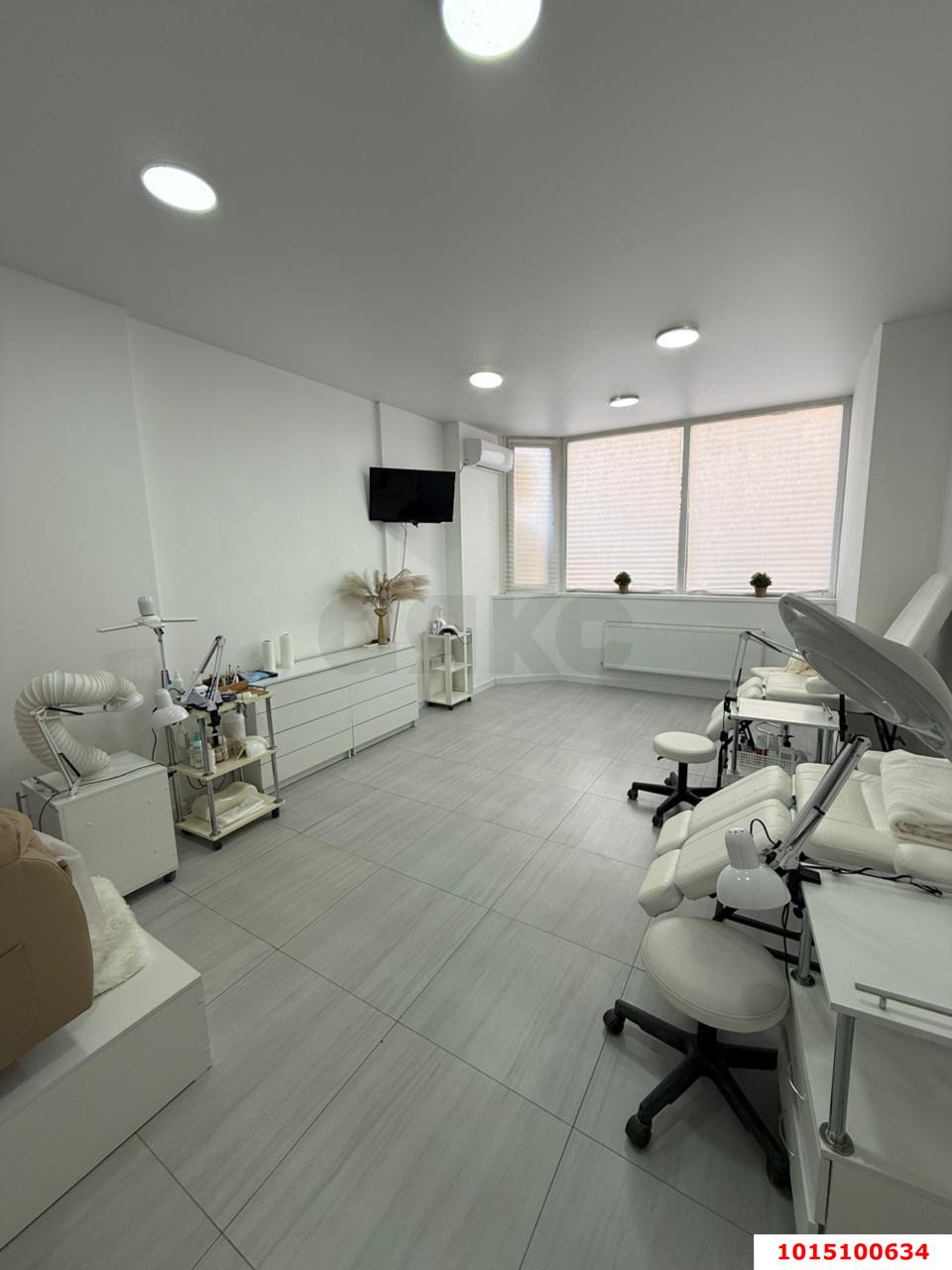 Фото №12: Торговое помещение 85 м² - Краснодар, Солнечный, ул. Архитектора Петина, 16