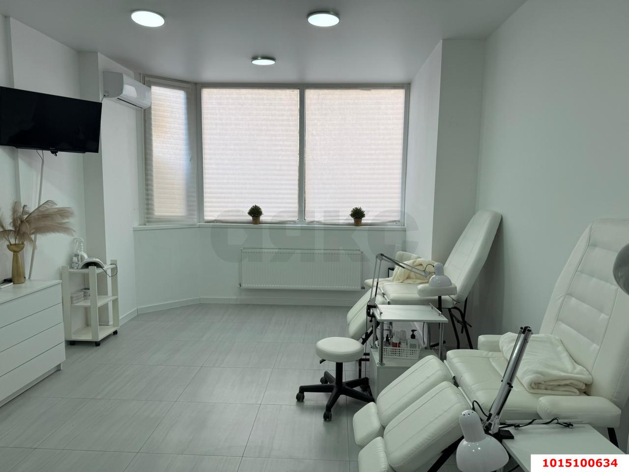 Фото №10: Торговое помещение 85 м² - Краснодар, Солнечный, ул. Архитектора Петина, 16