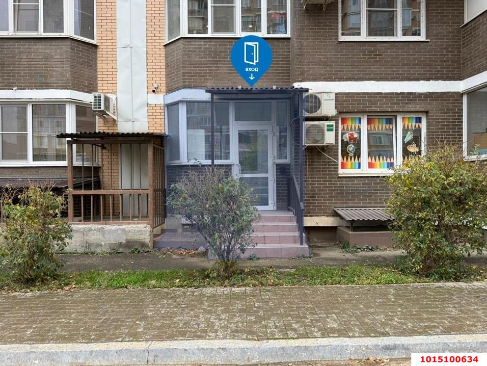 Фото №2: Торговое помещение 85 м² - Краснодар, Солнечный, ул. Архитектора Петина, 16