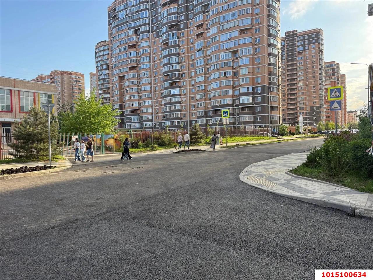 Фото №4: Торговое помещение 84 м² - Краснодар, Прикубанский внутригородской округ, Фестивальный, ЖК Екатеринодар, мкр. Солнечный, ул. Архитектора Петина, 16