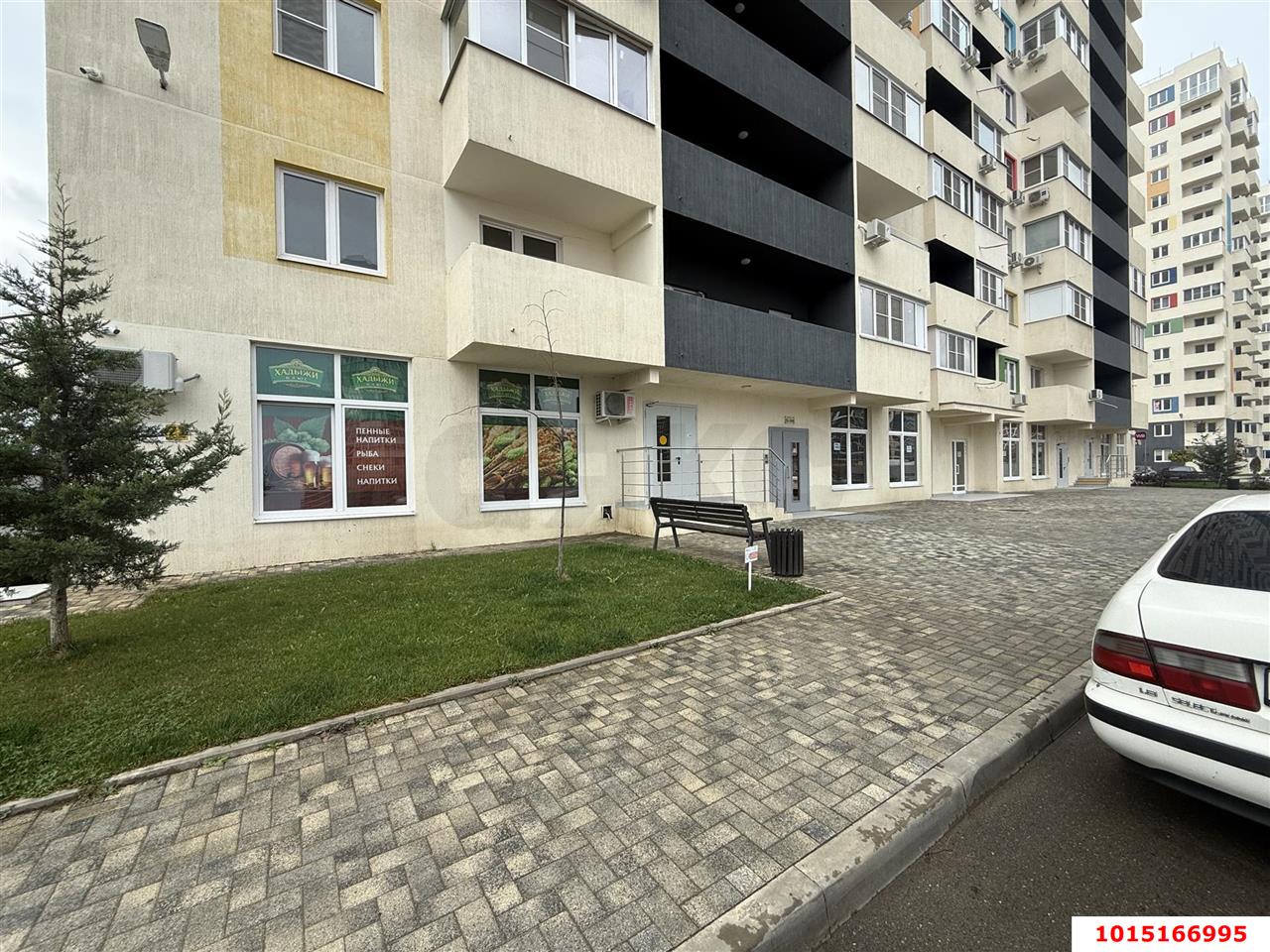 Фото №1: Торговое помещение 70 м² - Краснодар, жилой комплекс Южане