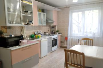 Фото №1: 3-комнатная квартира 77 м² - Краснодар, мкр. Краевая Клиническая Больница, ул. Черкасская, 43