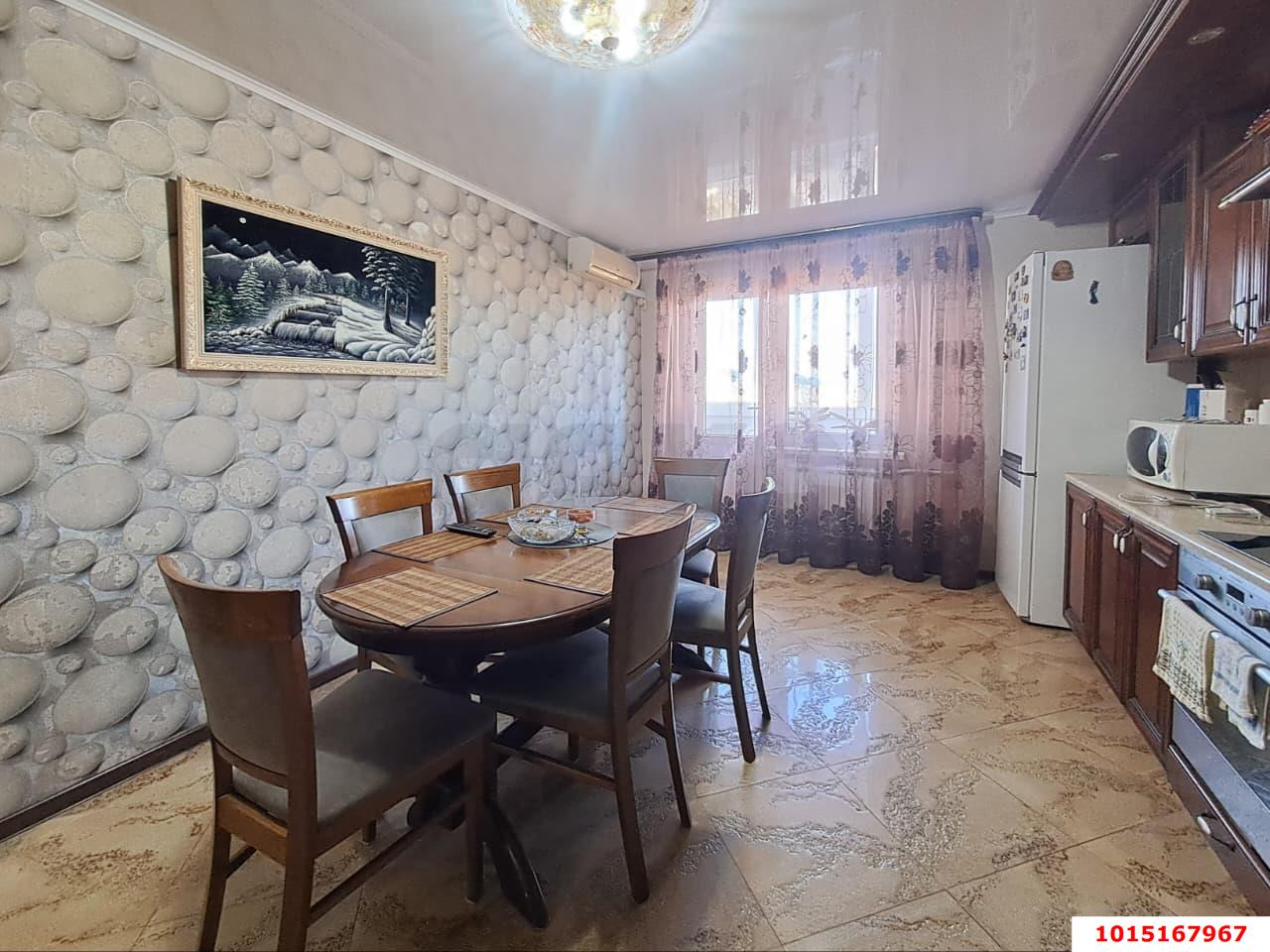 Фото №2: 3-комнатная квартира 100 м² - Краснодар, Западный внутригородской округ, мкр. Юбилейный, ул. Рождественская набережная, 51