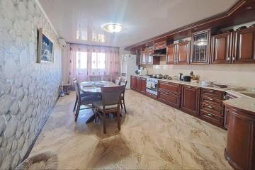 Фото №1: 3-комнатная квартира 91 м² - Краснодар, мкр. Юбилейный, ул. Рождественская набережная, 51