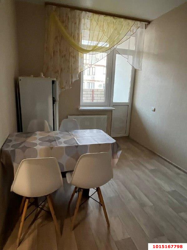 Фото №2: 2-комнатная квартира 58 м² - Краснодар, ЖК Новые Черёмушки, жилой комплекс Новые Черёмушки, Карасунский внутригородской округ, Центральный внутригородской округ, мкр. Черёмушки, ул. Селезнёва, 4/4