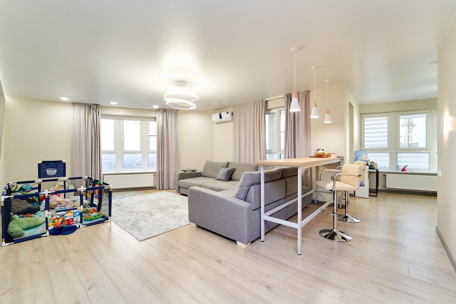 Фото №5: 2-комнатная квартира 74 м² - Краснодар, Карасунский внутригородской округ, Хлопчато-бумажный Комбинат, мкр. жилой комплекс Фамилия, ул. Старокубанская, 124