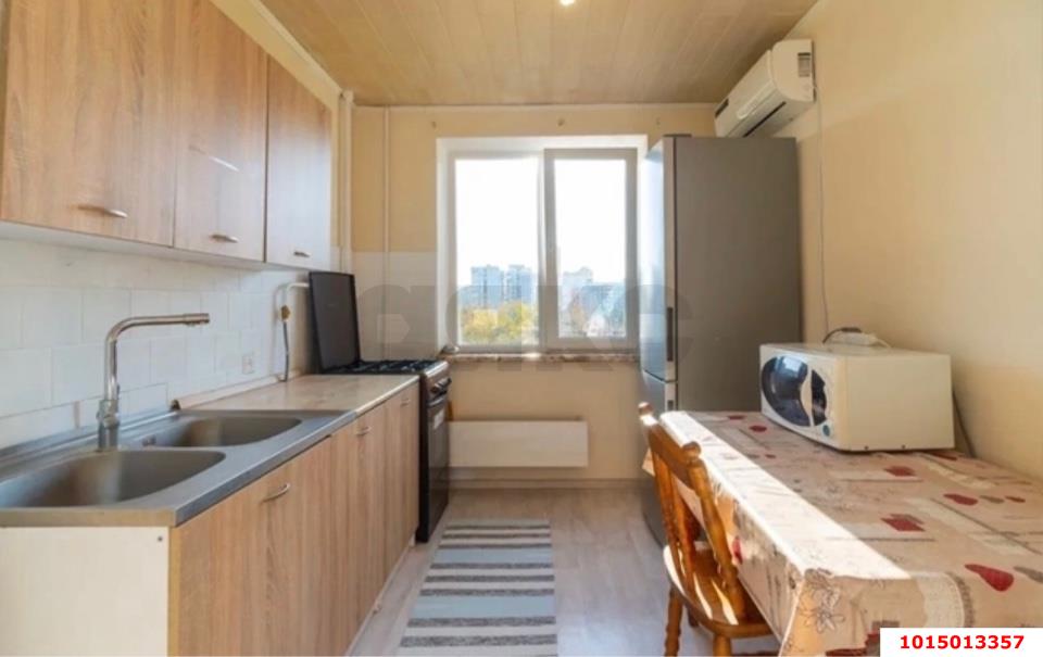 Фото №1: 2-комнатная квартира 51 м² - Краснодар, Юбилейный, ул. 70-летия Октября, 18