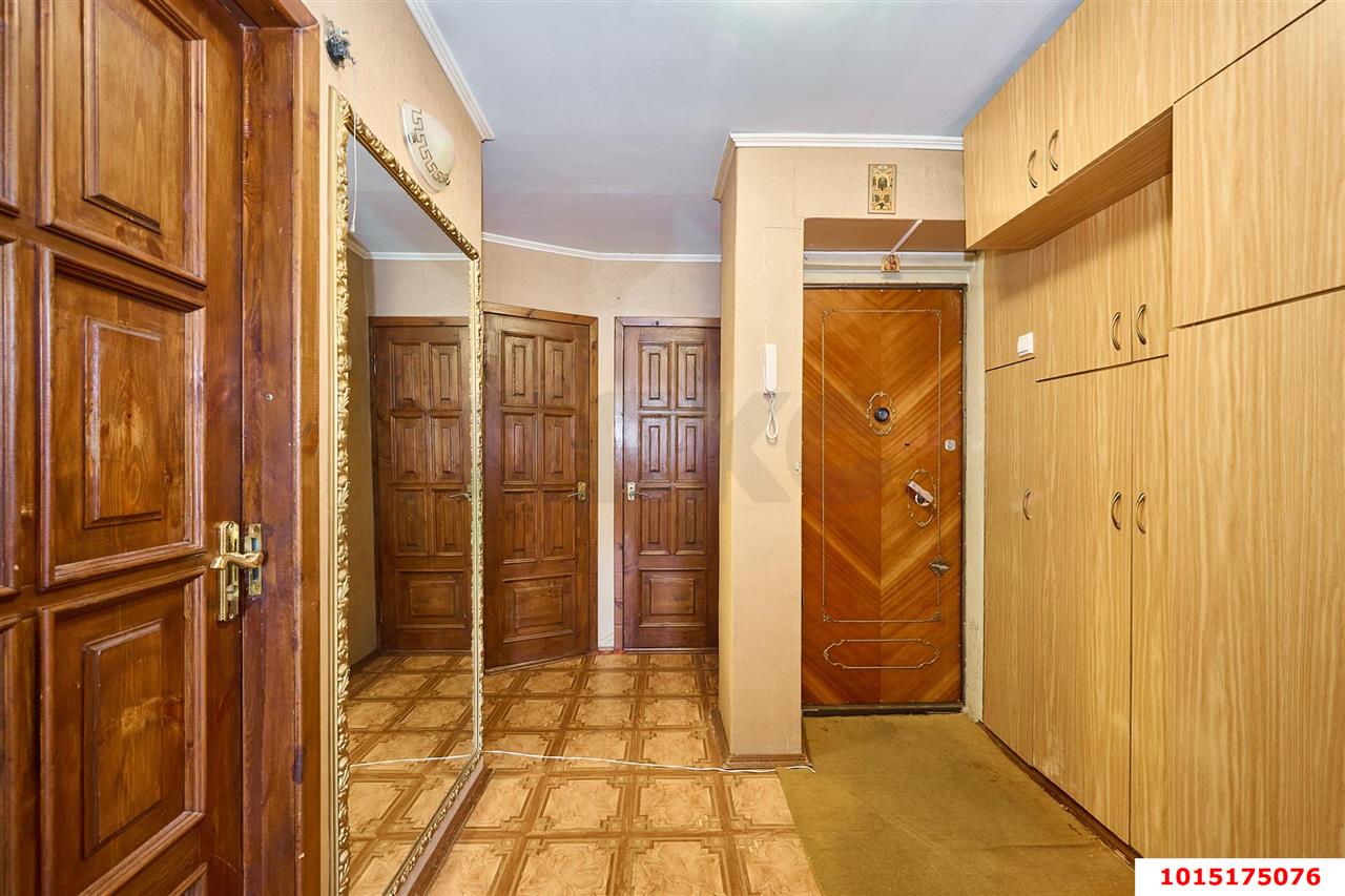 Фото №11: 3-комнатная квартира 53 м² - Краснодар, Центральный, ул. Коммунаров, 205