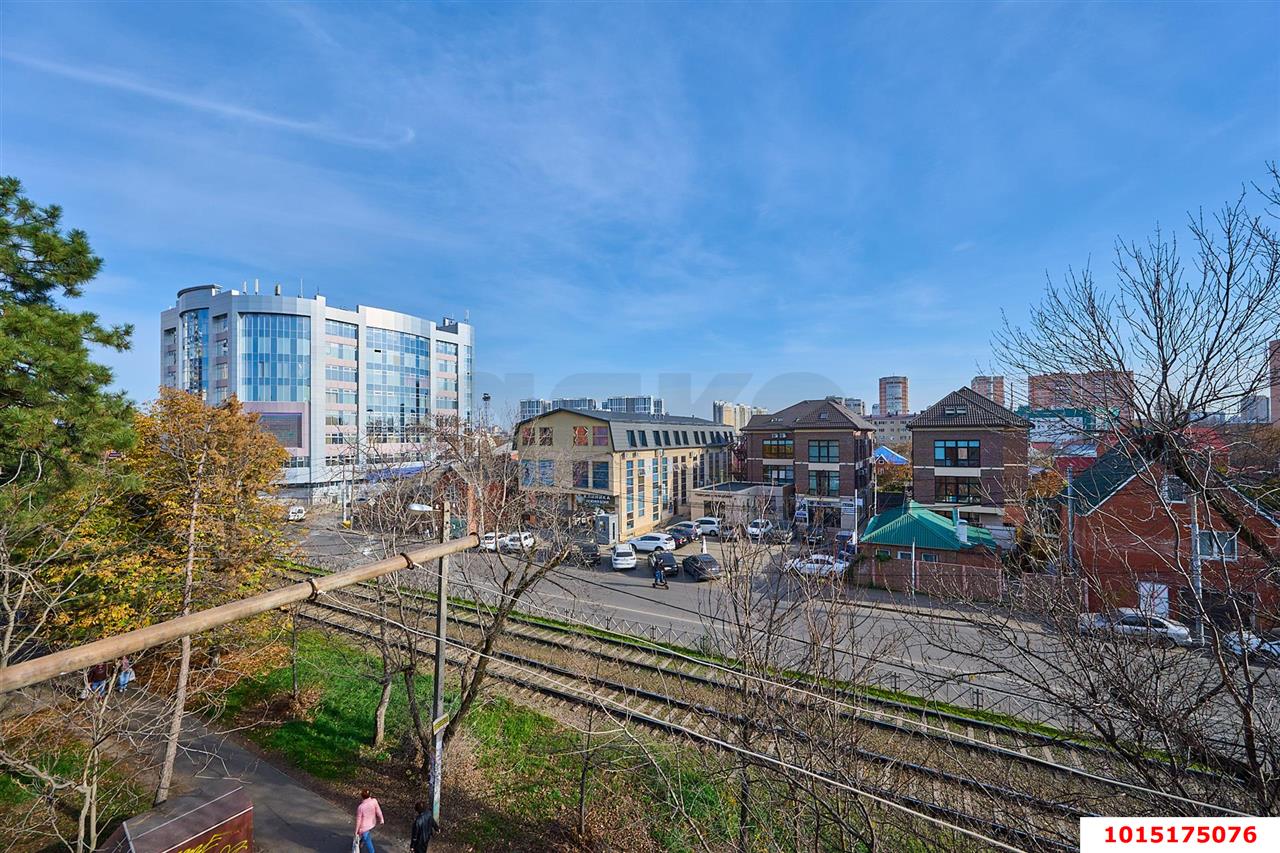 Фото №12: 3-комнатная квартира 53 м² - Краснодар, Центральный, ул. Коммунаров, 205