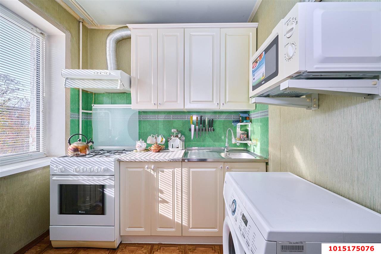 Фото №8: 3-комнатная квартира 53 м² - Краснодар, Центральный, ул. Коммунаров, 205