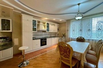 Фото №1: 3-комнатная квартира 142 м² - Краснодар, мкр. Западный внутригородской округ, ул. Офицерская, 36