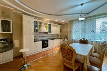 Фото №1: 3-комнатная квартира 160 м² - Краснодар, мкр. Западный внутригородской округ, ул. Офицерская, 36