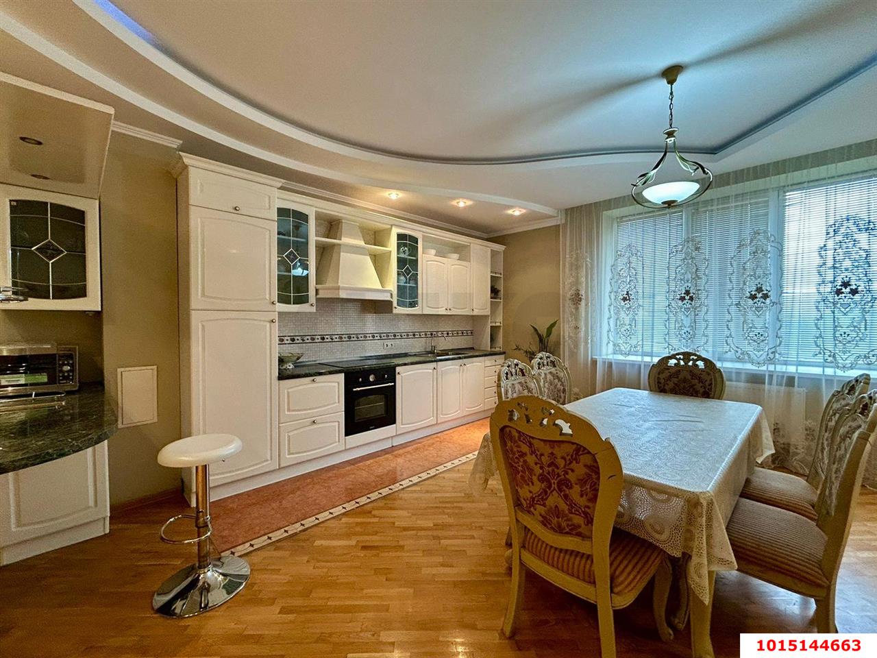 Фото №1: 3-комнатная квартира 160 м² - Краснодар, Западный внутригородской округ, ул. Офицерская, 36