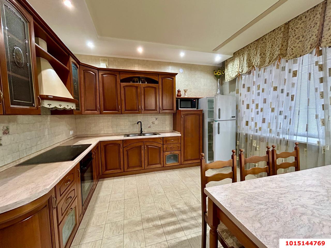 Фото №1: 3-комнатная квартира 115 м² - Краснодар, Западный внутригородской округ, ул. имени Дзержинского, 8/2