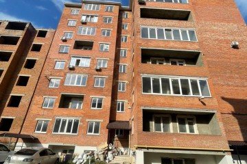 Фото №1: 2-комнатная квартира 74 м² - Краснодар, мкр. Завод Радиоизмерительных Приборов, ул. 1 Мая, 394