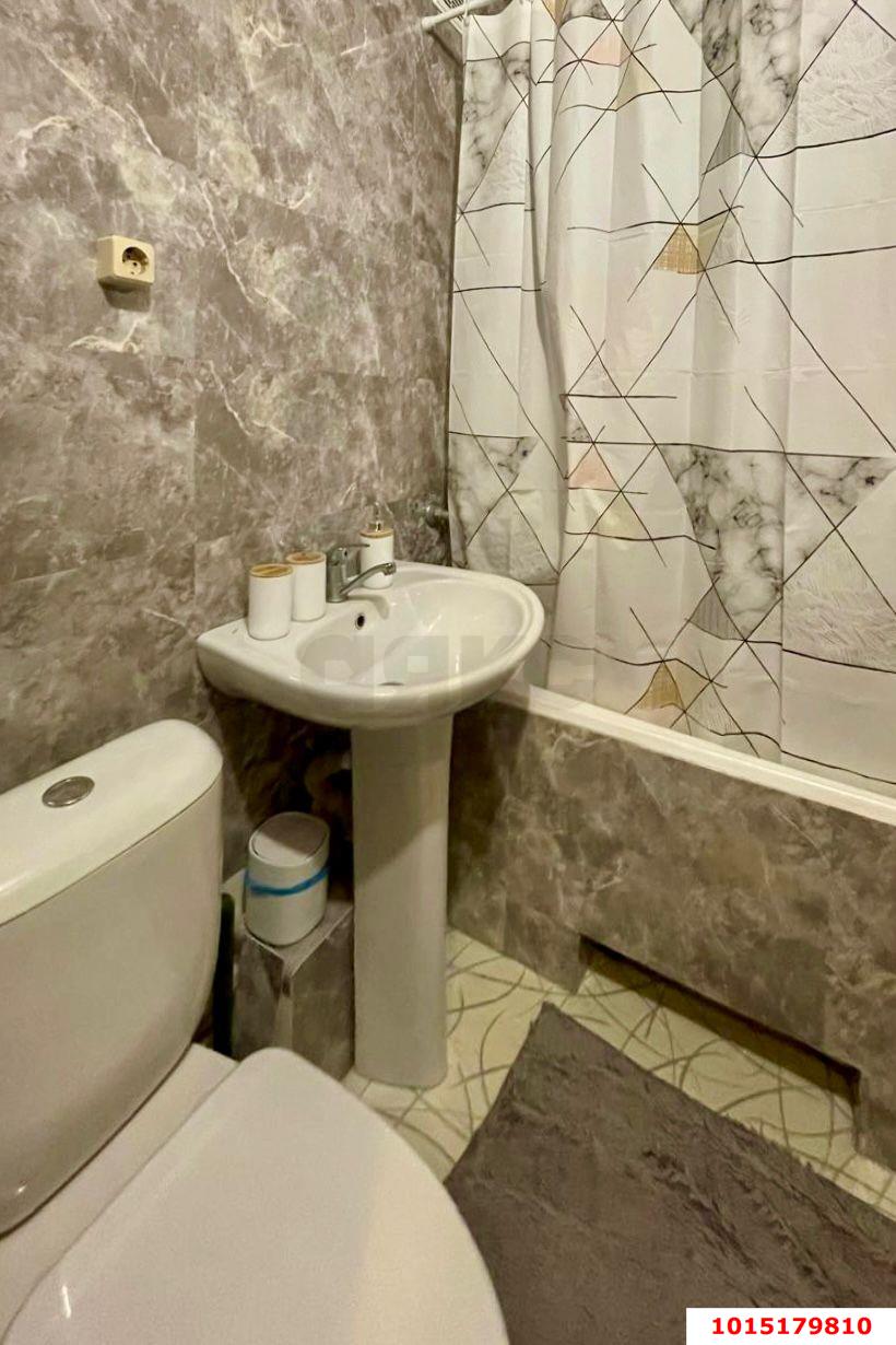 Фото №6: 1-комнатная квартира 34 м² - Краснодар, Центральный внутригородской округ, ул. Красная, 196