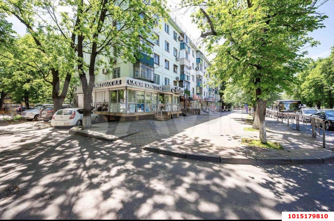 Фото №9: 1-комнатная квартира 34 м² - Краснодар, мкр. Центральный внутригородской округ, ул. Красная, 196