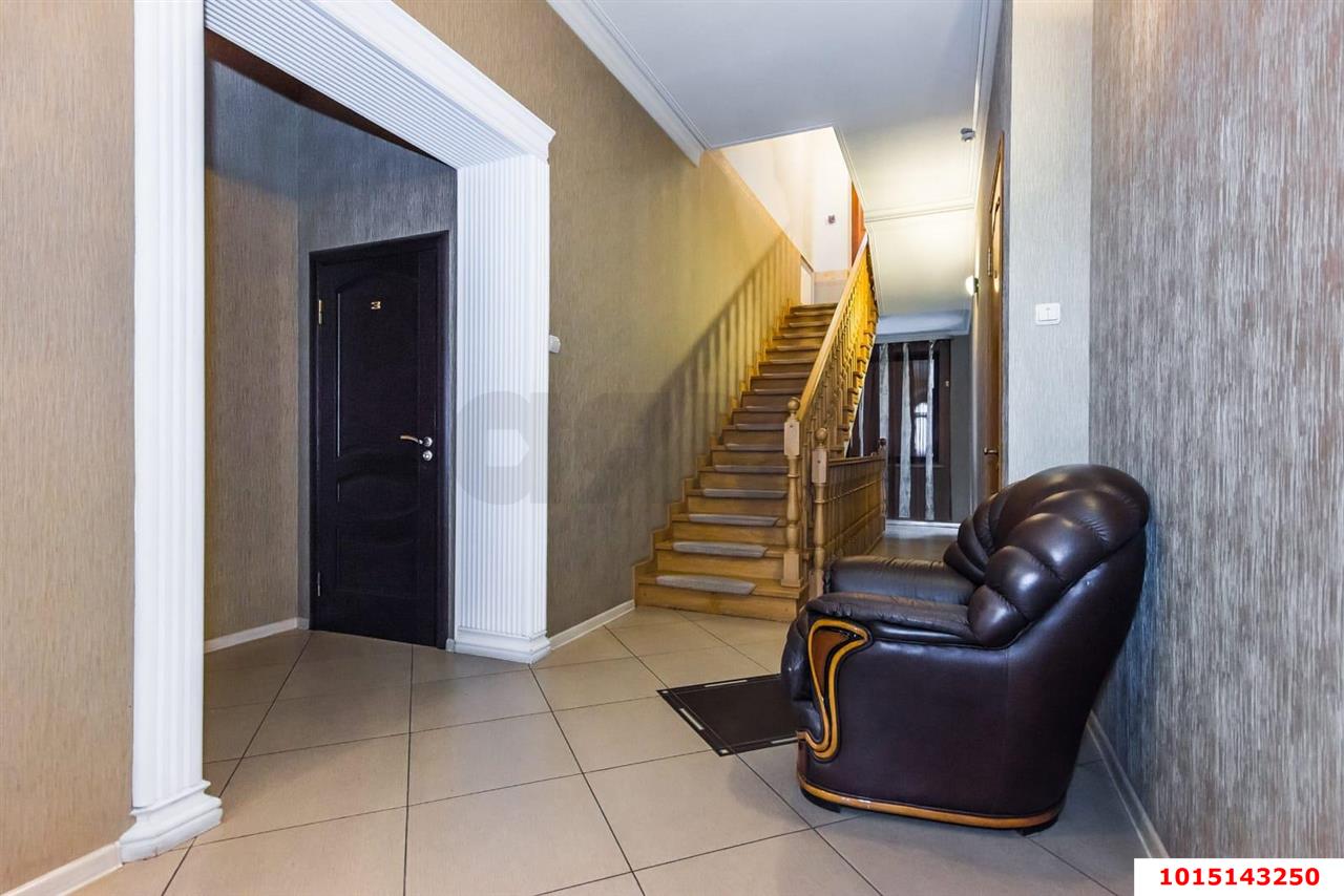 Фото №8: Дом 500 м² + 6 сот. - Краснодар, Западный внутригородской округ, мкр. Фестивальный, ул. Карла Маркса, 108