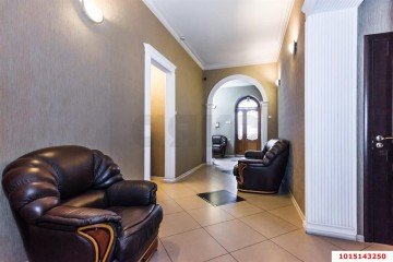 Фото №3: Дом 500 м² - Краснодар, мкр. Фестивальный, ул. Карла Маркса, 108