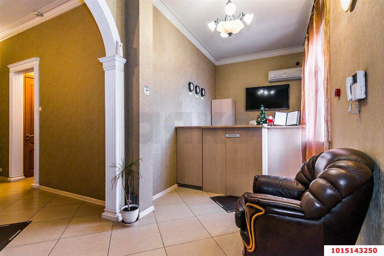 Фото №2: Дом 500 м² + 6 сот. - Краснодар, Фестивальный, ул. Карла Маркса, 108