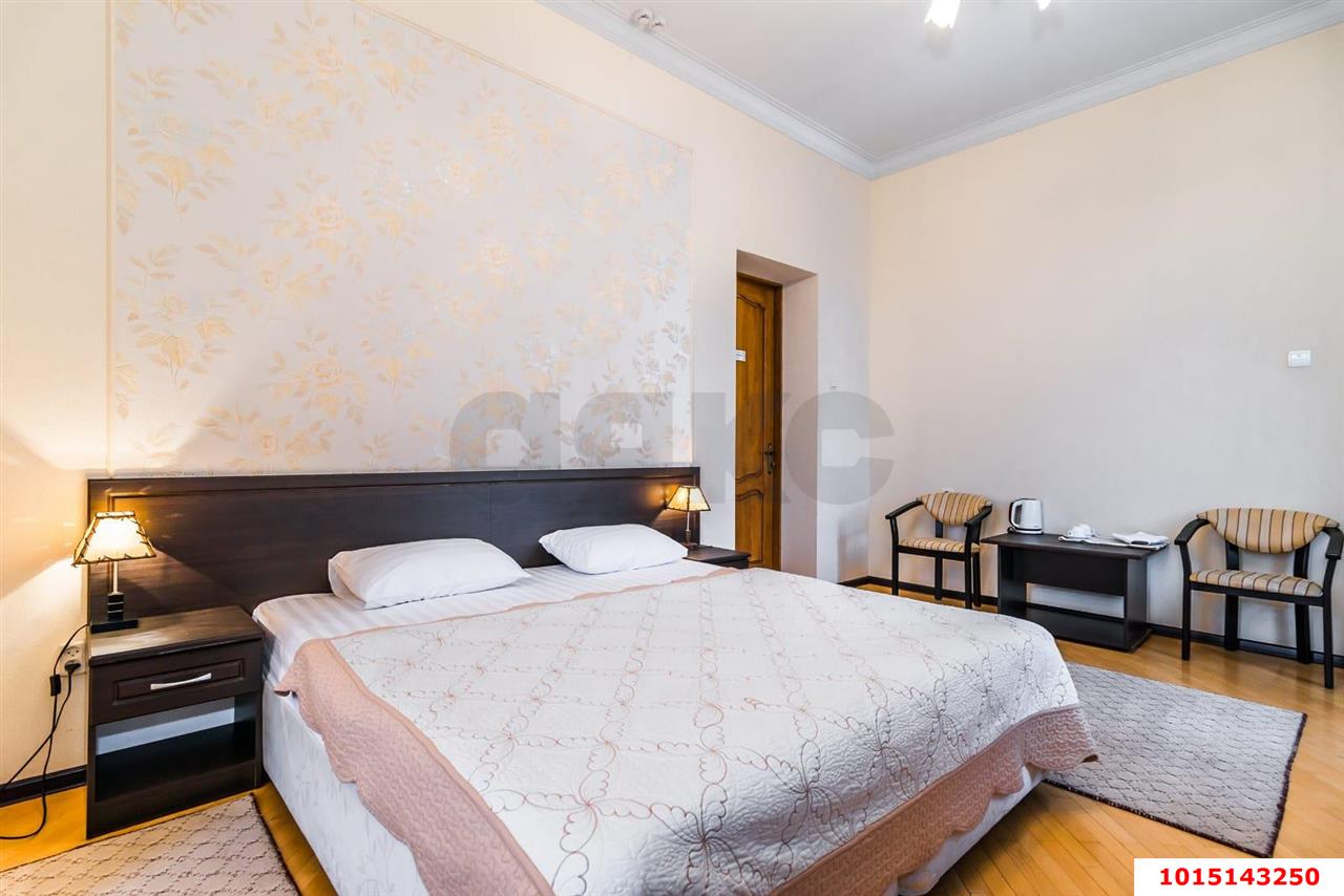 Фото №11: Дом 500 м² + 6 сот. - Краснодар, Западный внутригородской округ, мкр. Фестивальный, ул. Карла Маркса, 108