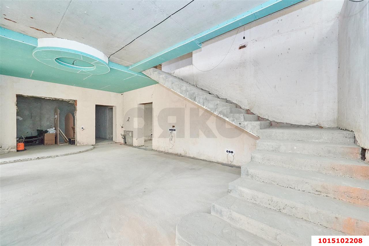 Фото №10: Дом 291 м² + 8 сот. - Краснодар, Горхутор, ул. Яхонтовая