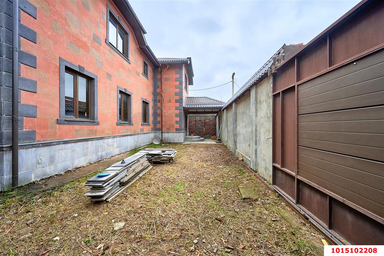 Фото №35: Дом 291 м² + 8 сот. - Краснодар, Прикубанский внутригородской округ, мкр. Горхутор, ул. Яхонтовая