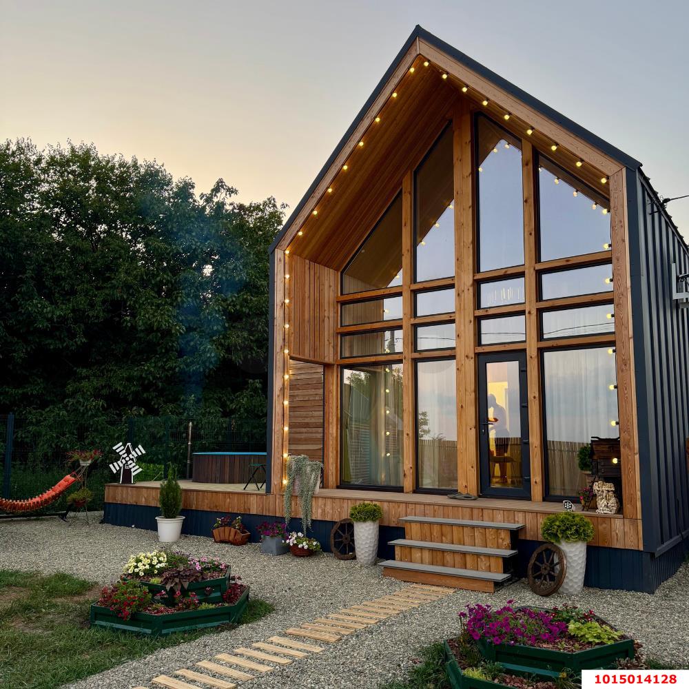 Фото №1: Дом 100 м² + 6 сот. - Старокорсунская, мкр. Карасунский внутригородской округ, ул. Школьная, 12/1