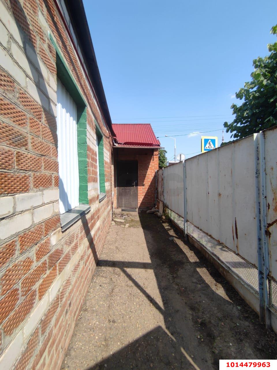 Фото №4: Часть дома 40 м² + 1.45 сот. - Краснодар, Центральный, ул. Кутузова, 9