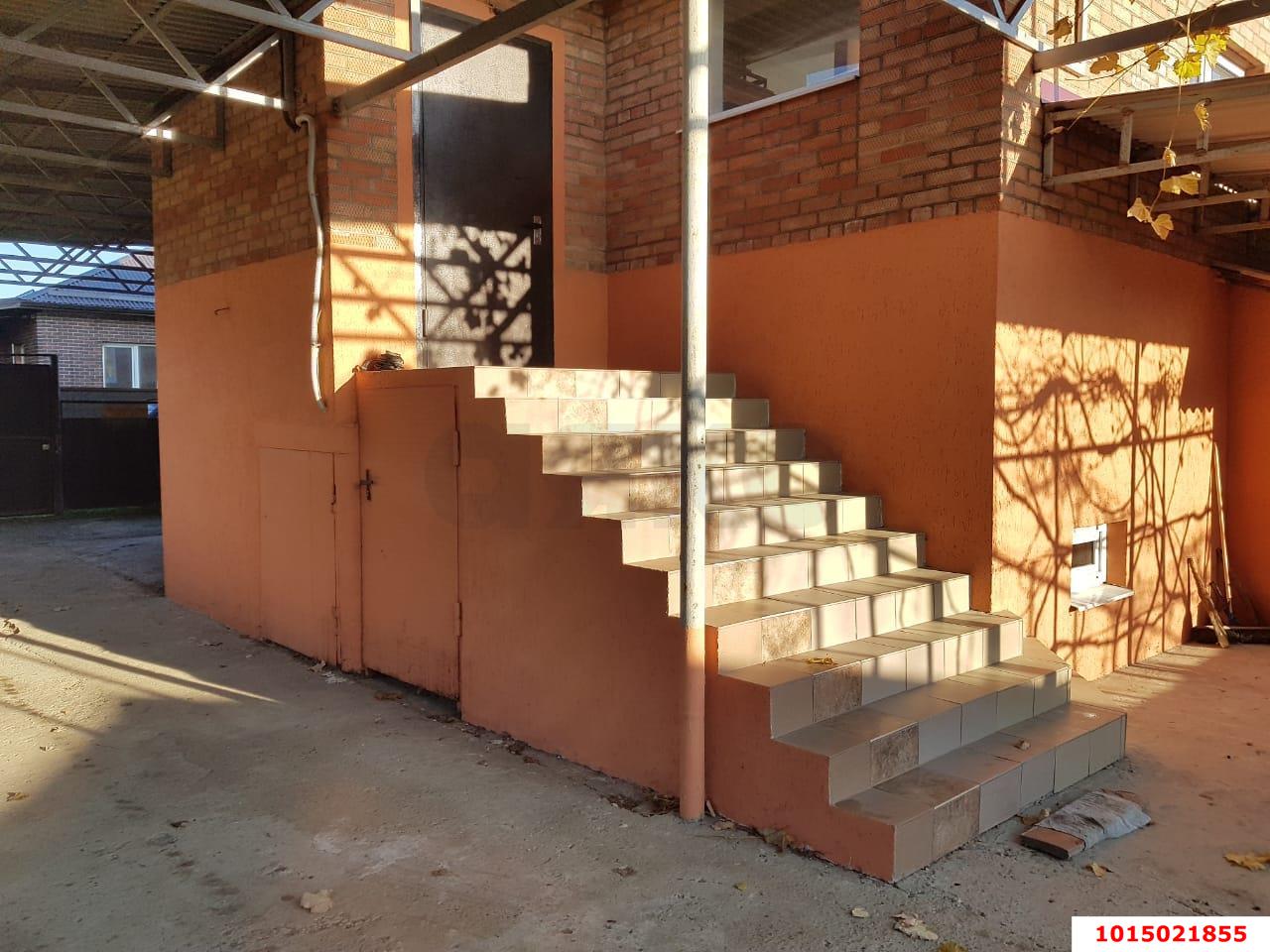 Фото №2: Дом 180 м² + 6 сот. - Ленина, Карасунский внутригородской округ, снт Радуга, ул. Радужная, 793