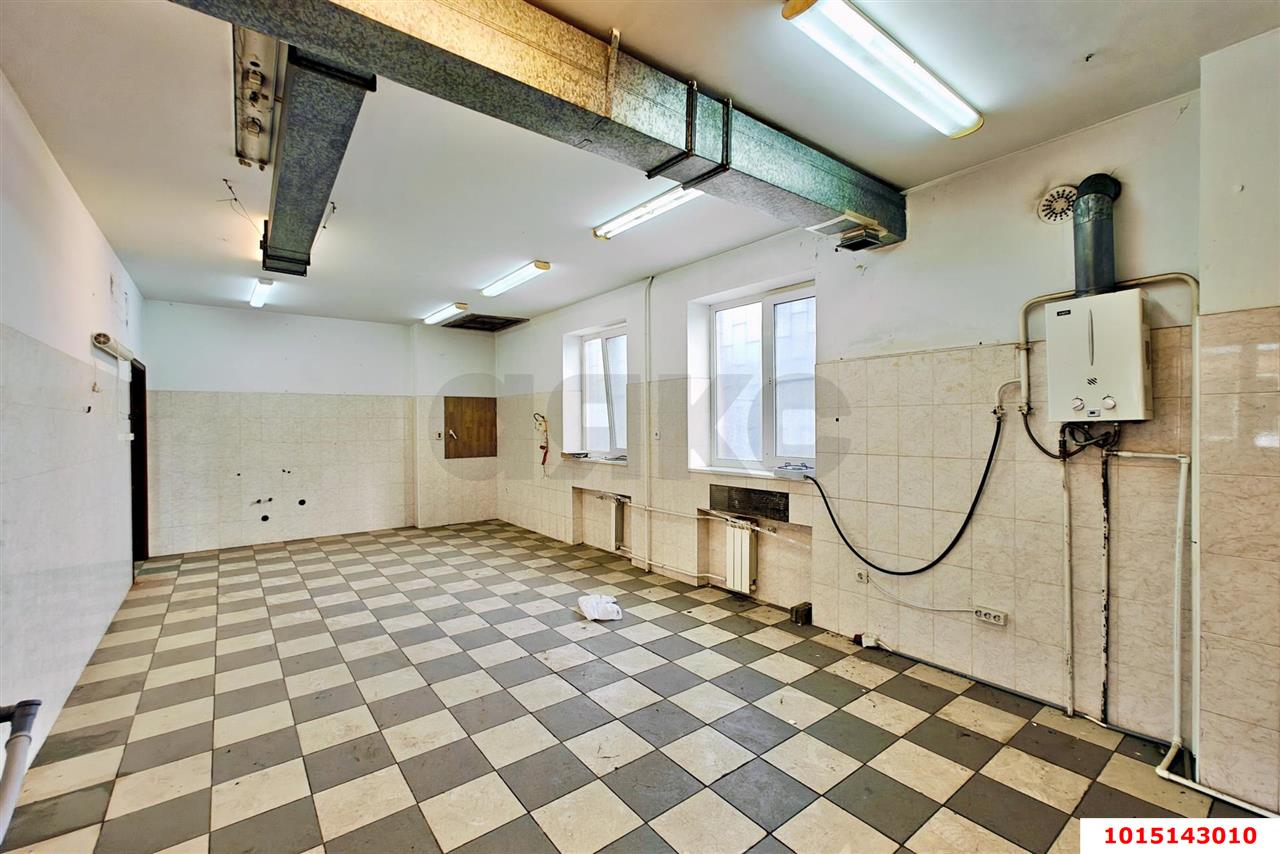 Фото №1: Коммерция 150 м² - Краснодар, Западный внутригородской округ, мкр. Фестивальный, ул. Бабушкина, 148