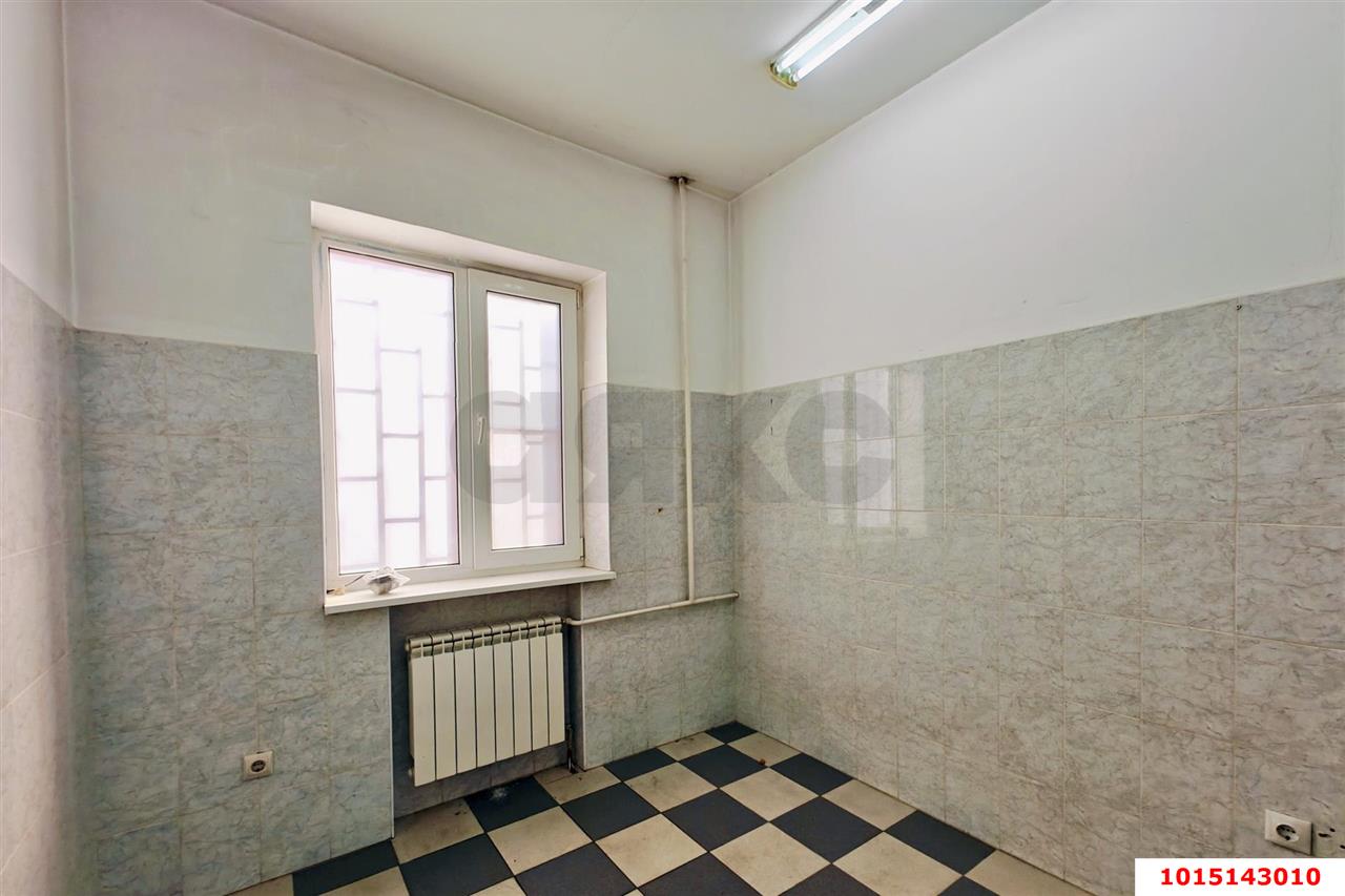 Фото №9: Коммерция 150 м² - Краснодар, Западный внутригородской округ, мкр. Фестивальный, ул. Бабушкина, 148