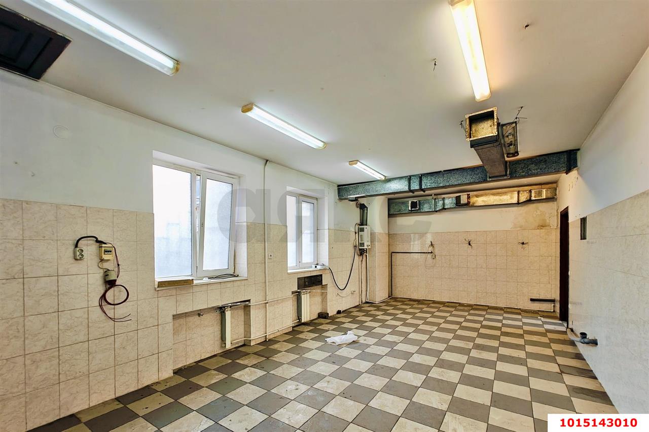 Фото №2: Отдельное здание 150 м² - Краснодар, Фестивальный, ул. Бабушкина, 148