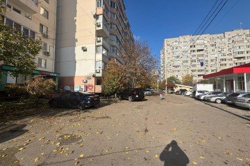 Фото №4: Торговое помещение 77 м² - Краснодар, мкр. Краевая Клиническая Больница, ул. Черкасская, 53