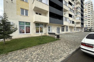 Фото №1: Торговое помещение 104 м² - Краснодар, мкр. жилой комплекс Южане, ул. Даниила Смоляна, 71к3