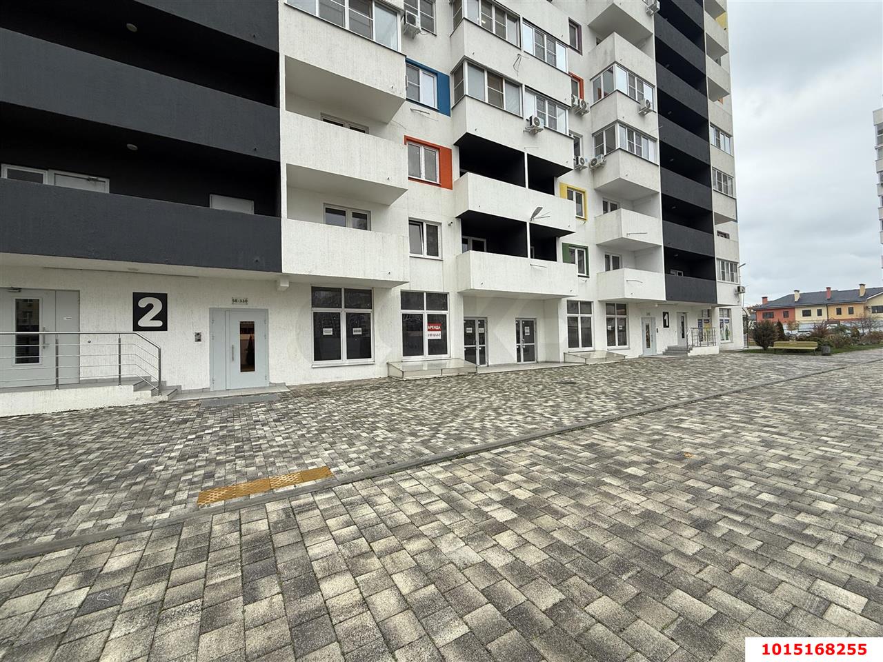 Фото №3: Торговое помещение 80 м² - Краснодар, жилой комплекс Южане, ул. Даниила Смоляна, 65