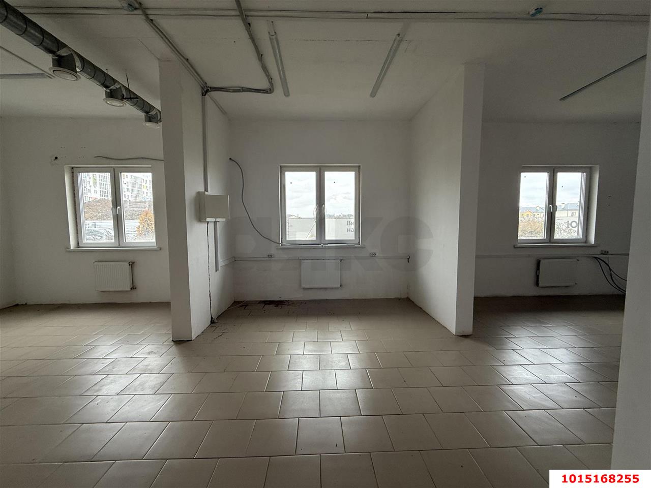 Фото №3: Торговое помещение 80 м² - Краснодар, жилой комплекс Южане, ул. Даниила Смоляна, 65