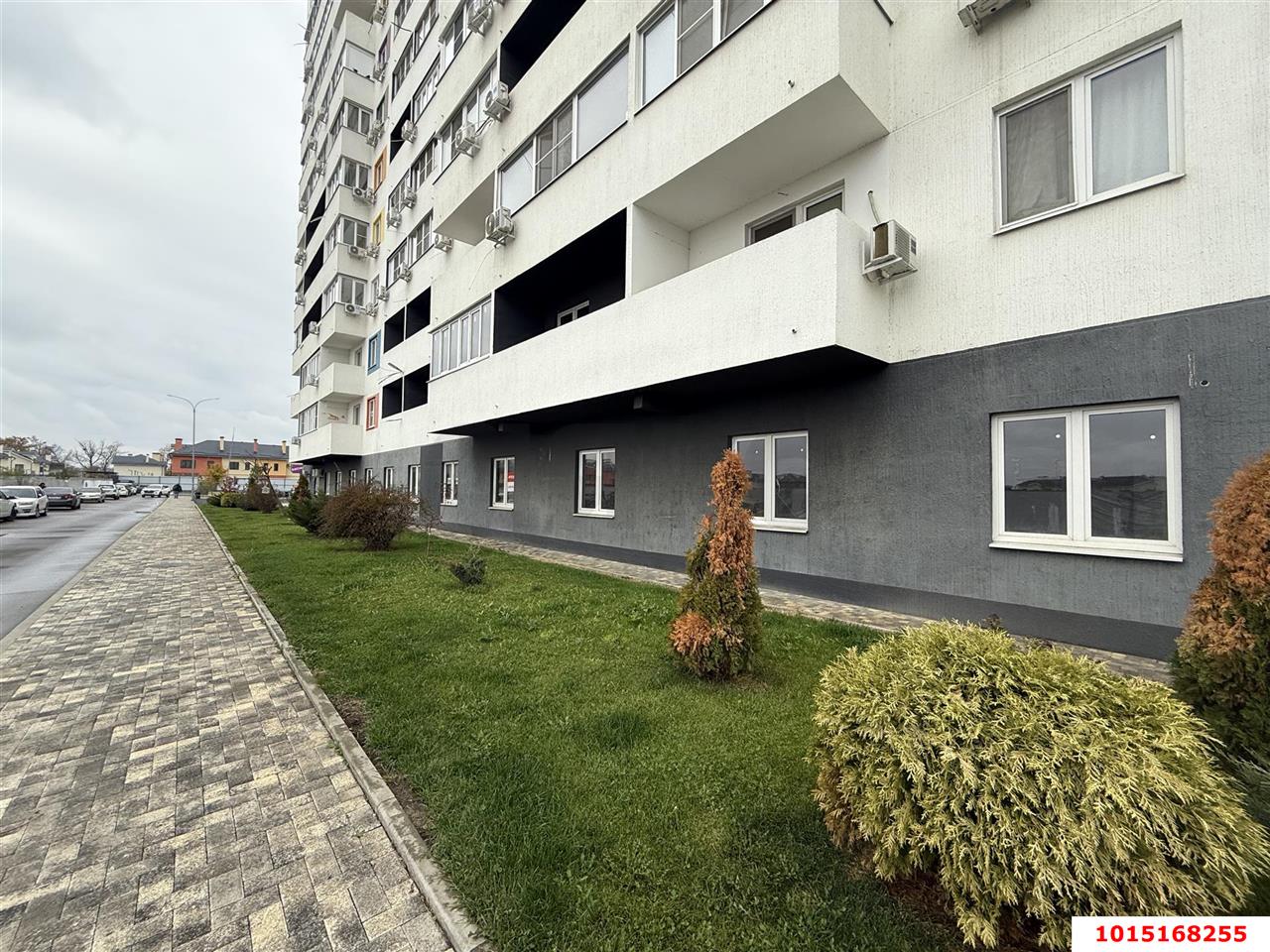 Фото №4: Торговое помещение 80 м² - Краснодар, жилой комплекс Южане, ул. Даниила Смоляна, 65