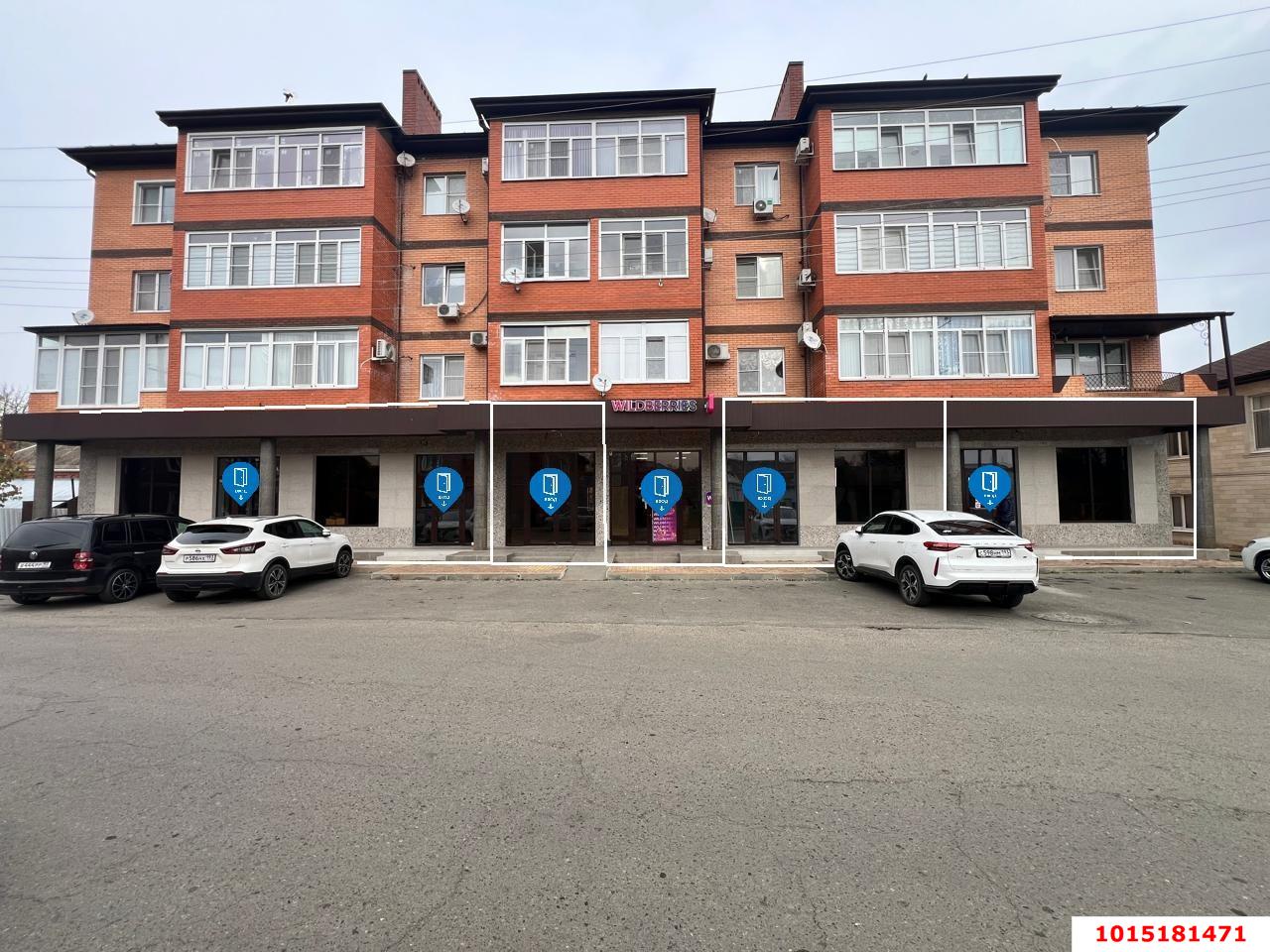 Фото №1: Торговое помещение 200 м² - Брюховецкая, ул. Советская, 50