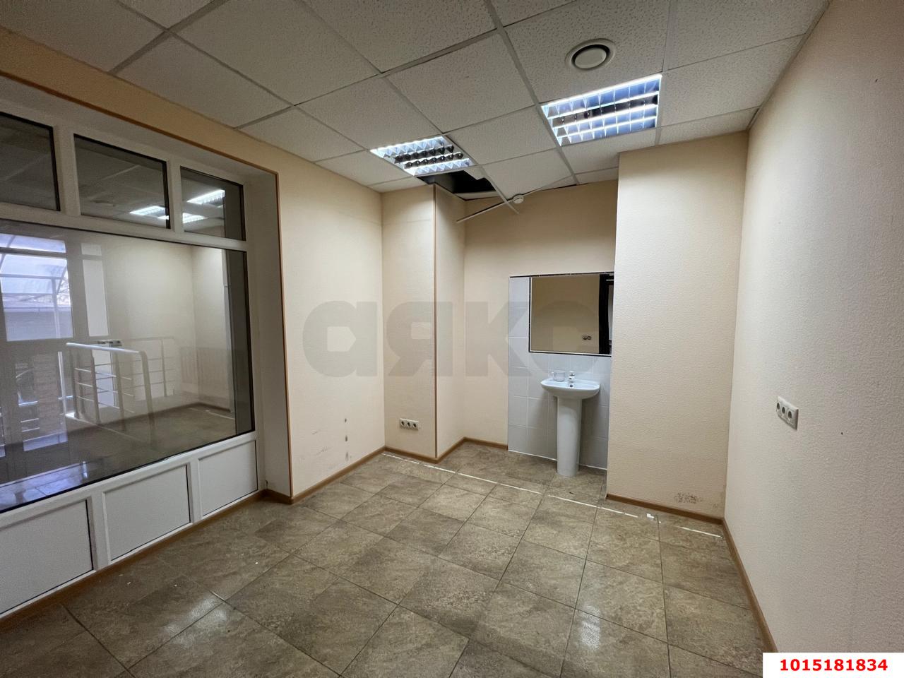 Фото №4: Торговое помещение 190 м² - Краснодар, Центральный, ул. Красина, 9/1к2