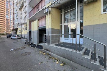 Фото №1: Торговое помещение 190 м² - Краснодар, мкр. Центральный, ул. Красина, 9/1к2
