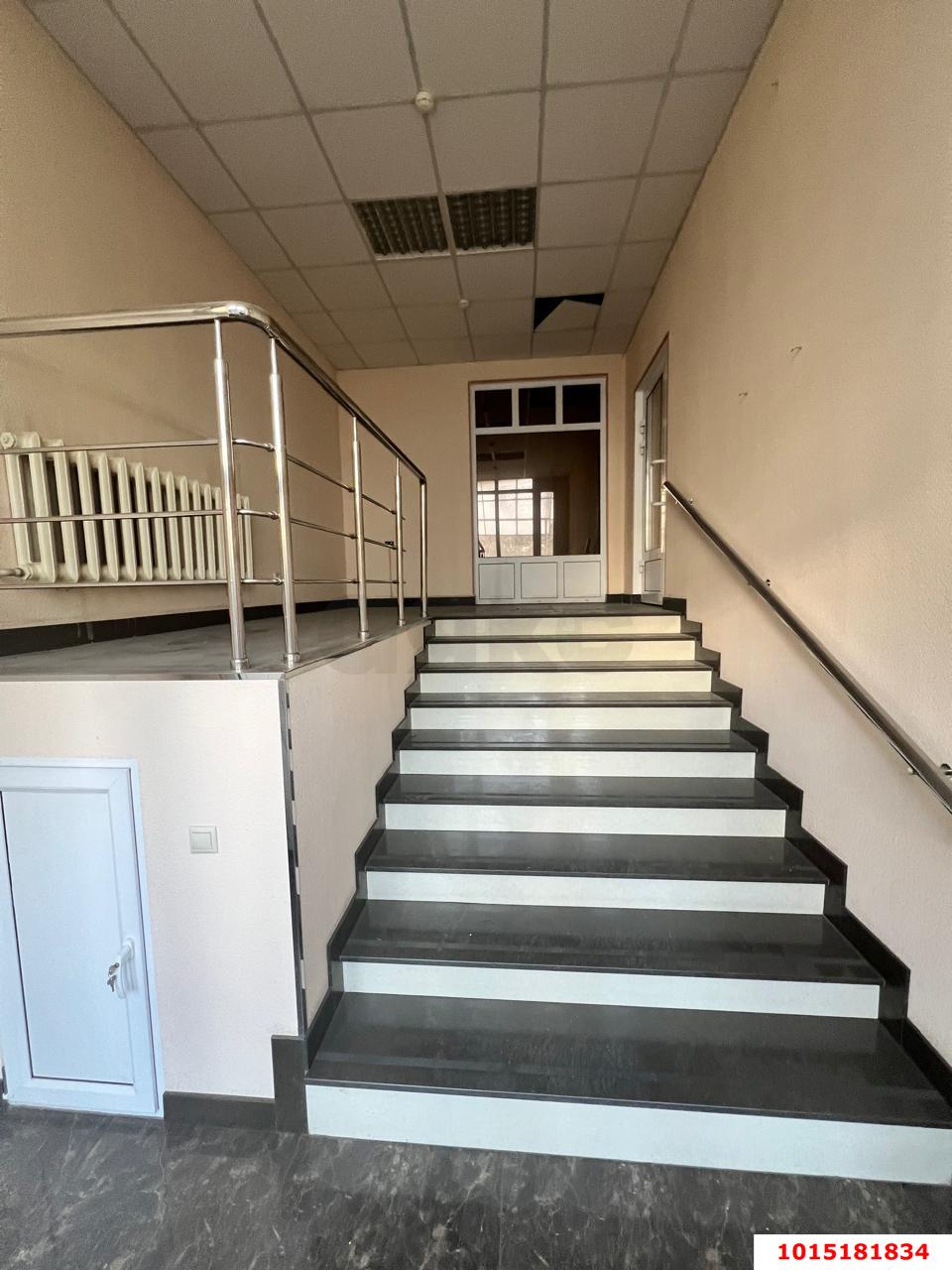 Фото №3: Торговое помещение 190 м² - Краснодар, Центральный, ул. Красина, 9/1к2