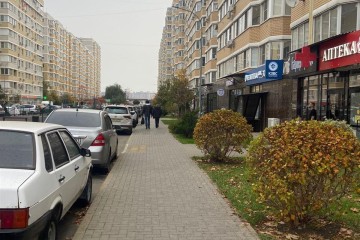 Фото №4: Торговое помещение 37 м² - Краснодар, мкр. Светлоград, ул. Красных Партизан, 1/4к8