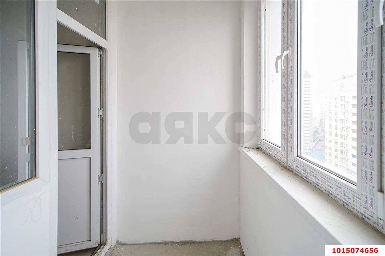 Фото №4: 2-комнатная квартира 70 м² - Краснодар, жилой комплекс Фонтаны, ул. Старокубанская, 2/23к1