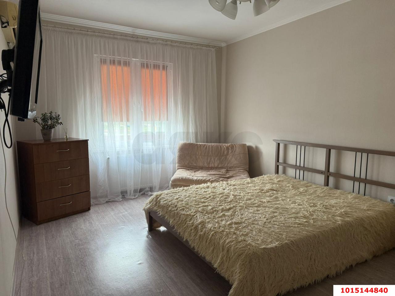 Фото №2: 1-комнатная квартира 41 м² - Краснодар, Карасунский внутригородской округ, ул. имени Виктора Нарыкова, 10