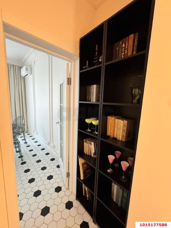 Фото №9: 2-комнатная квартира 58 м² - Краснодар, мкр. Центральный внутригородской округ, ул. Красная, 206