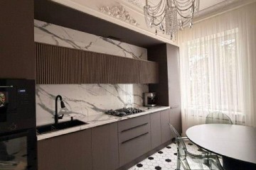 Фото №5: 2-комнатная квартира 58 м² - Краснодар, мкр. Центральный внутригородской округ, ул. Красная, 206