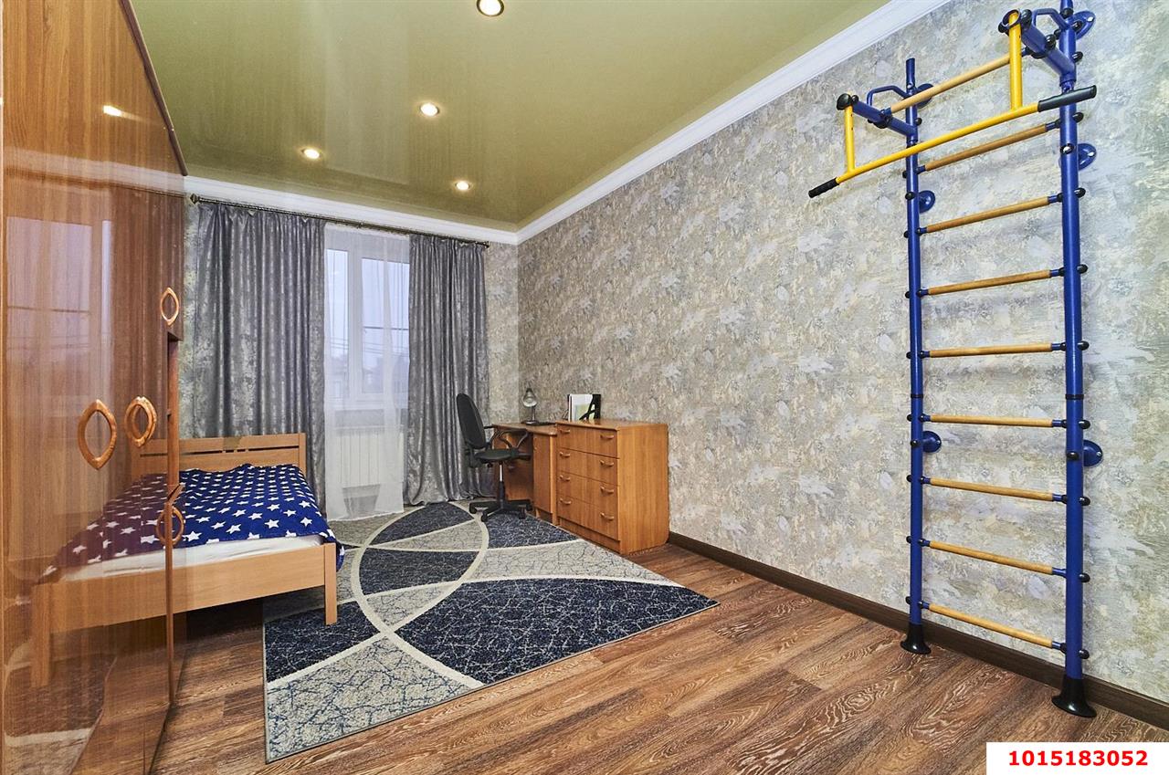 Фото №2: Дом 306 м² + 10.59 сот. - Знаменский, Карасунский внутригородской округ, ул. Центровая, 17